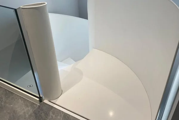 Escaliers intérieurs en acier laqué