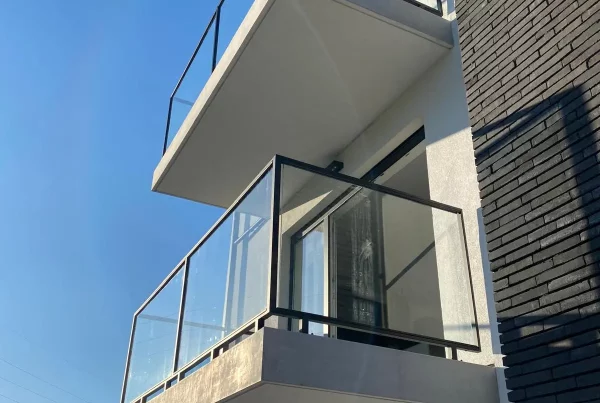 Garde corps extérieur en acier laqué